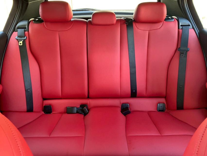 BMW 116i  MSport สีดำ ปี 2014 ไมล์ 9x,xxx km คอมแพ็คคาร์ 5ประตู 6
