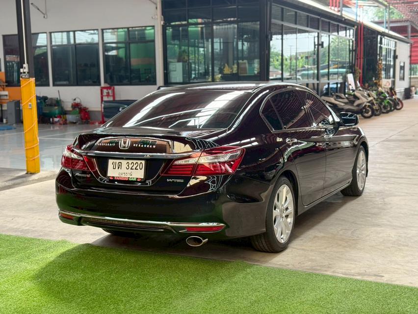 HONDA ACCORD 2.0 EL i-VTEC ปี2018ตัวท็อปสุดของรุ่น  ออพชั่นเต็มคัน พร้อมใช้งาน. 6