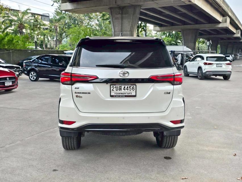 รหัสรถ WMT4456 Fortuner 2.8 Legender Black Top 4WD ปี 2022 5