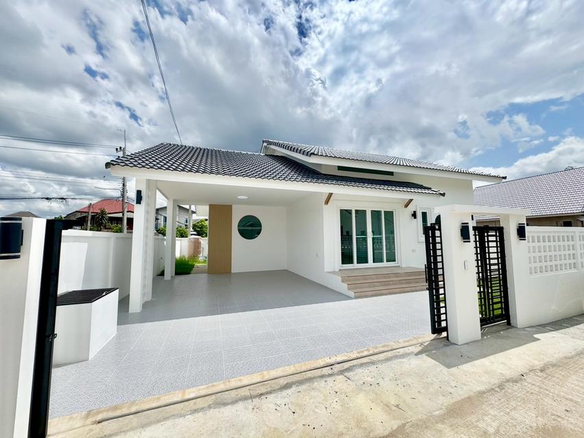 🏡 บ้านนอกโครงการที่ดินกว้าง 3 นอน 2 น้ำ ใกล้โรงเรียนนานาชาติ 2.88 ล้าน ฟรีโอน!! 🔑 10