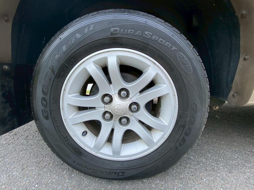 TOYOTA HILUX TIGER EXTRA CAB 2.5 TURBO D4D MT 9