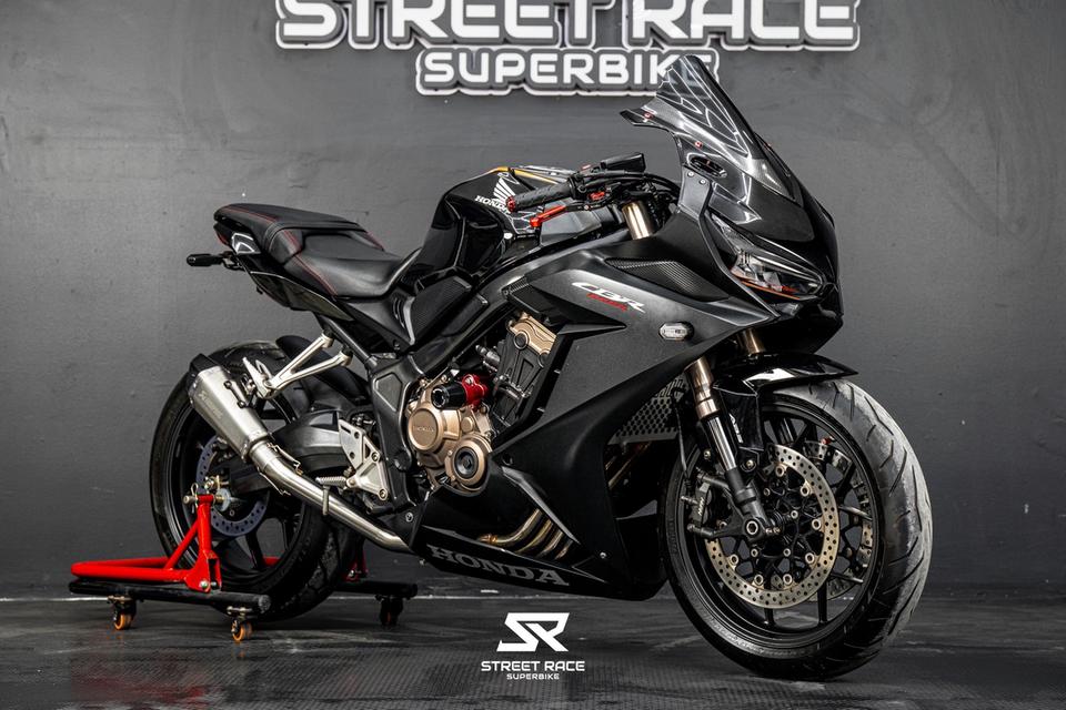 CBR650R 2022 ราคาเงินสด 212,000 บาท