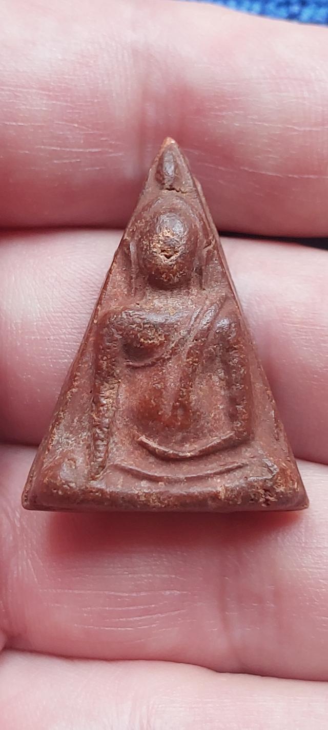 พระนางพญาพิมพ์เข่าโค้ง หลังยันต์ดวง ปี2514 รูปที่ 7