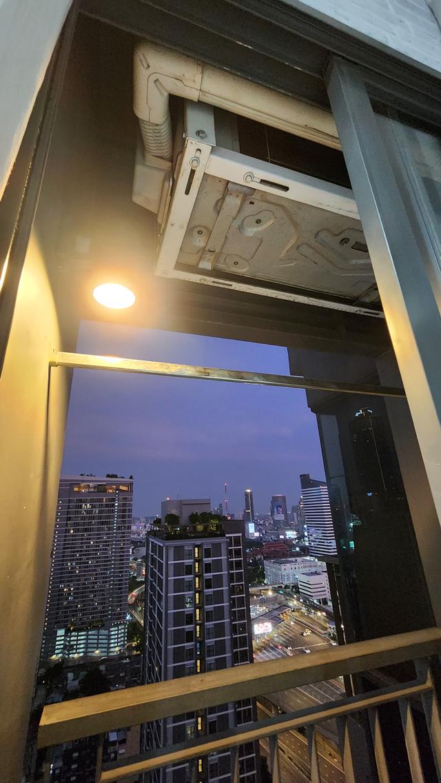 เจ้าของปล่อยเช่า คอนโด Rhythm Asoke 1 ชั้น 33 ห้องสตูดิโอ 22.5 ตรม. วิวสระว่ายน้ำ+เมือง 16
