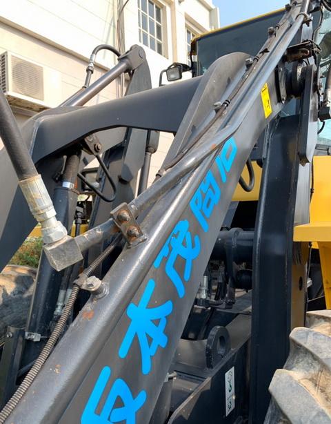 WR12-6 (WA100-6) แขนยกสูงพิเศษ ตัก 1.28 คิว ยกสูง 3.90 ม. เครื่องยนต์ 4 สูบเทอร์โบ 99.4 แรงม้า  11