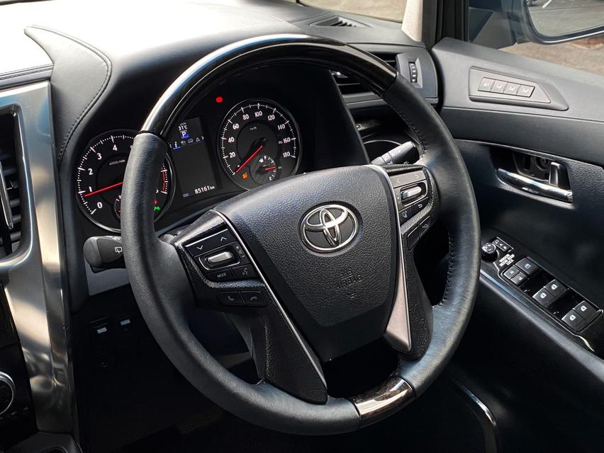 Toyota Alphard 2.5 SC Package ปี 2015 เลขไมล์ 85,xxx km 16