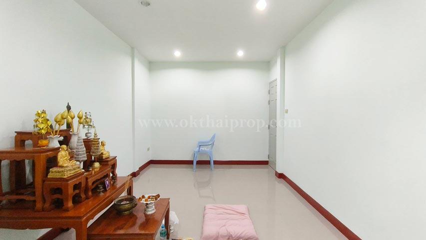 ทาวน์เฮ้าส์ หมู่บ้าน บัวทองธานี ถนนกาญจนาภิเษก บางบัวทอง นนทบุรี 8