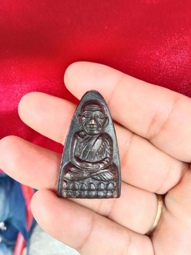 ทวดเตารีดหลังหนังสือปี2508วัดช้างไห้