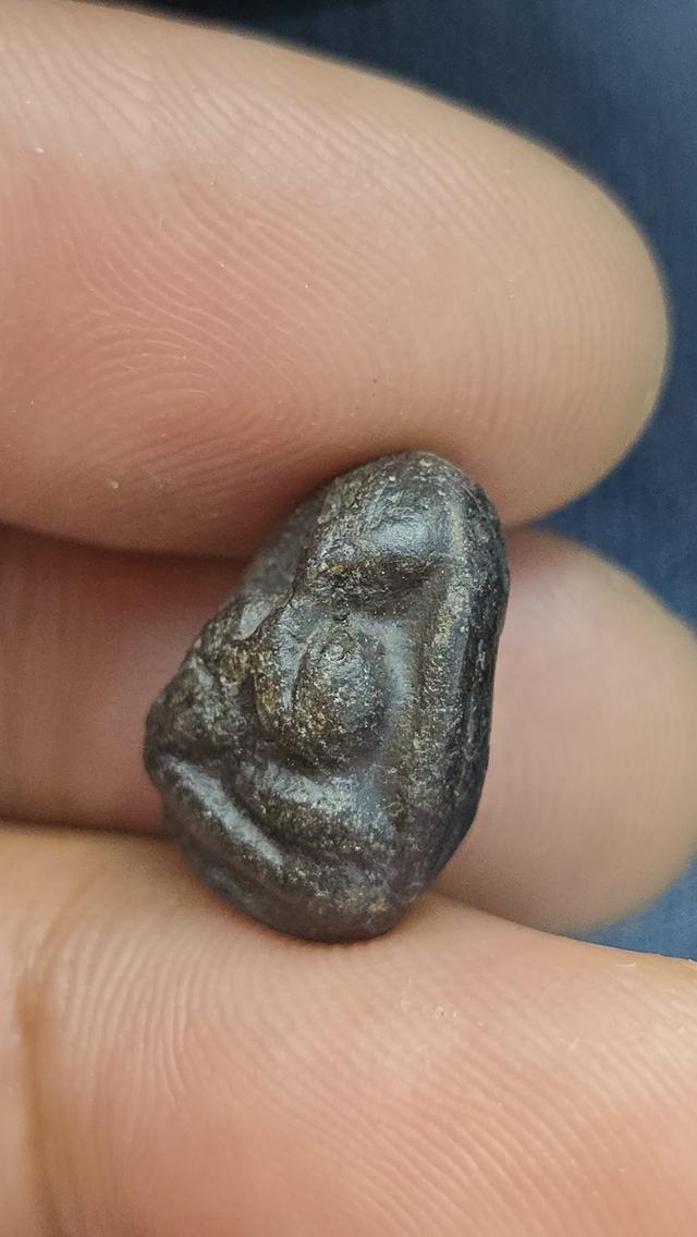 พระปิดตาหลวงปู่ยิ้ม วัดหนองบัว พิมพ์แจกครอบครัว 3