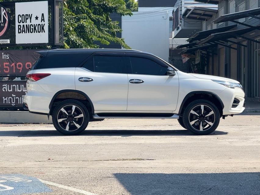 TOYOTA FORTUNER 2.8 TRD Sportivo ll Black Top 4WD 2018 รหัส 12AT8565 6