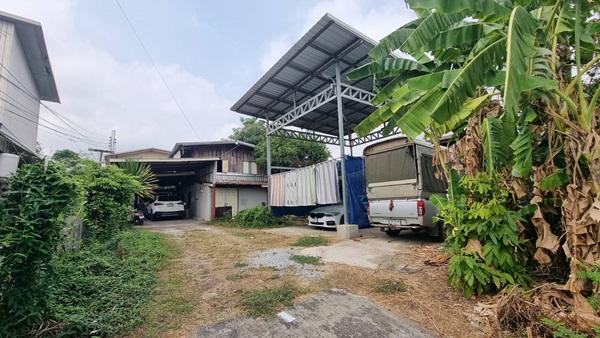 ขายที่ดินราคาถูก พร้อมบ้าน 2 ชั้น 101 ตร.ว. เมืองร้อยเอ็ด ทำเลดีเข้าออกสะดวก ใกล้แหล่งชุมชน และสถานที่สำคัญ โทร 063-2825635 รูปย่อยที่ 3