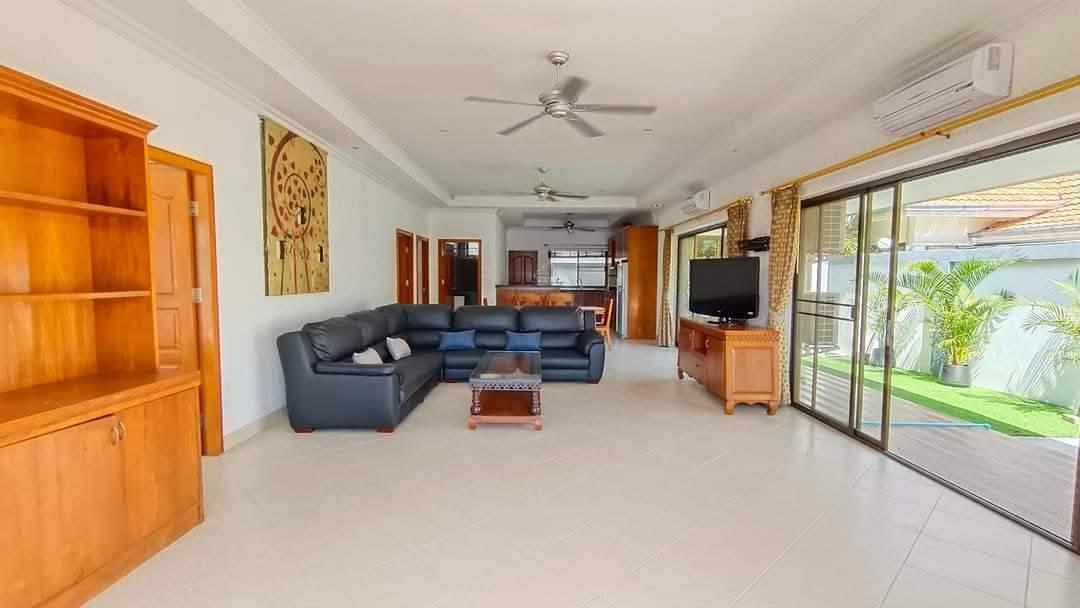 For rent pool villa Jomtien beach 70,000/month 14