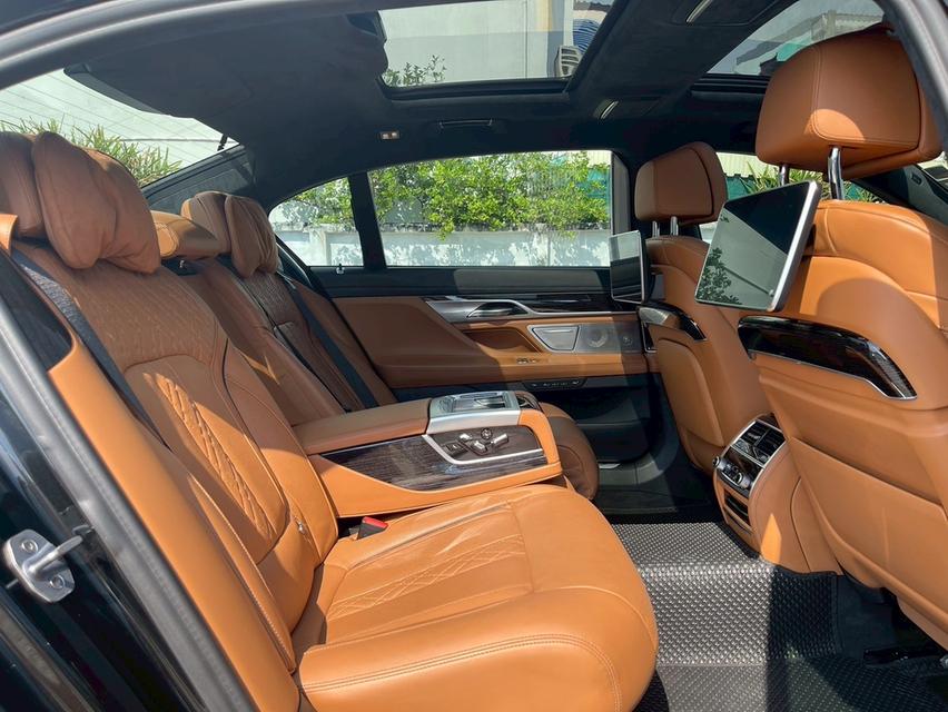 BMW 745Le xDrive M Sport G12 LCI 2019 จด 2021 • Mileage: 17,xxx km  8