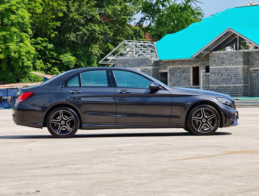 Mercedes-Benz C300e Plug-in Hybrid 2020 รูปที่ 11