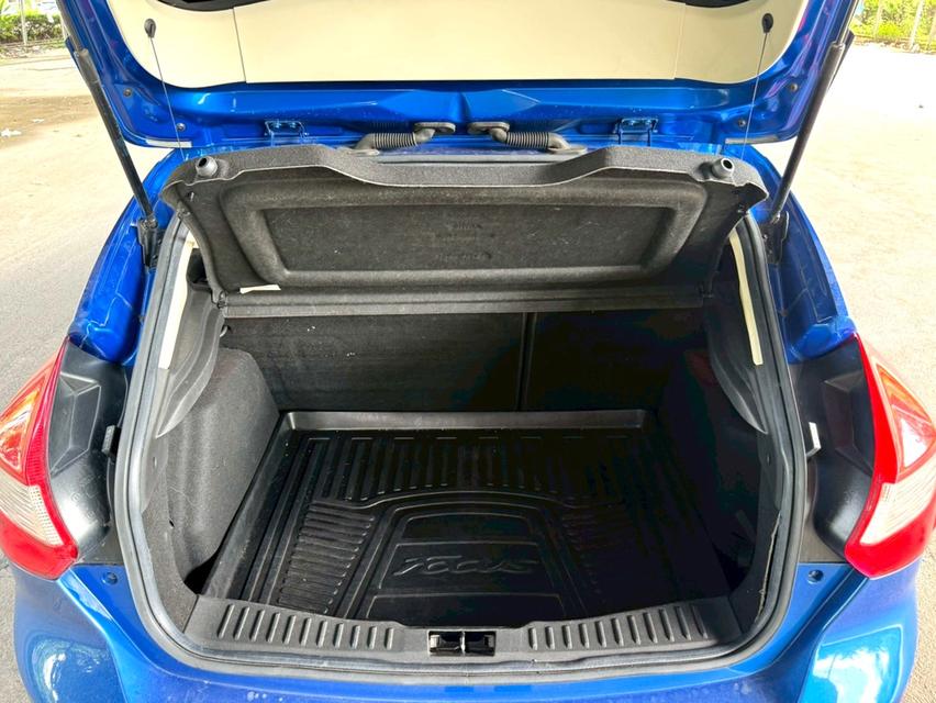 ขายรถ Ford Focus 1.6 Hatchback ปี 2013 สีน้ำเงิน เกียร์ออโต้ 16