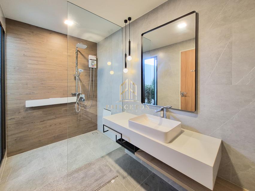 House For Rent Mantana Motorway - Rama 9 Next To The Clubhouse 15