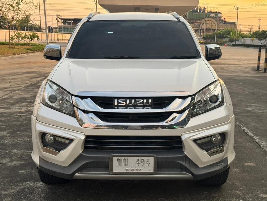 ISUZU MU-X 3.0 (DVD Navi) ปี 2014 เกียร์​ออ​โต้​ สีขาว 2