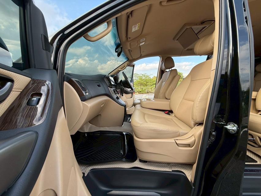 HYUNDAI H-1 2.5DELUXE AT ปี 2021 สีดำ 12