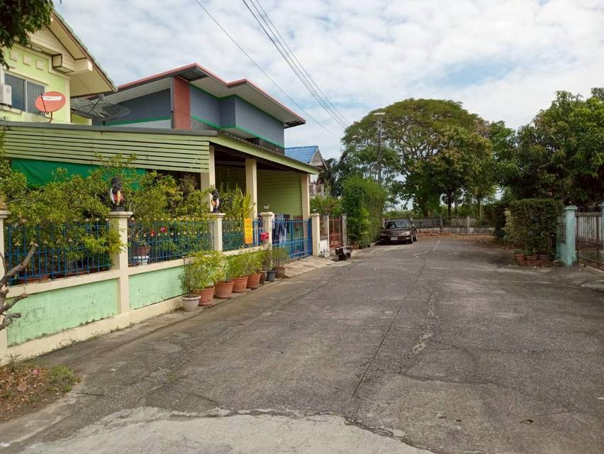 ขายบ้านเดี่ยว 2 ชั้น หลังมุม หมู่บ้านซื่อตรงชมสวน คลอง13 3