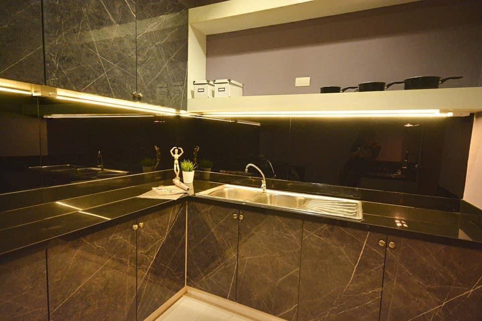 ให้เช่าและ ขายถูกคอนโด เซนต์ชาร์ม คอนโดมิเนียม Saint Charm Condominium ขนาด 76 ตรม. 1 นอน  1 น้ำ  ชั้น 4 เฟส1 ตึก2 ห้องสวย พร้อมเฟอร์ ใกล้ BTS ศรีนค 4