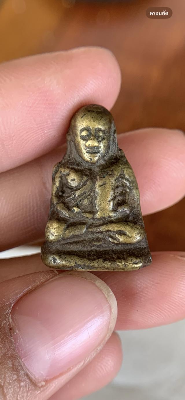 รูปหล่อหลวงพ่อเงิน ไม่รู้พิม