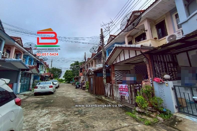 ทาวน์เฮาส์ หมู่บ้าน เมืองทรัพย์ธานี เนื้อที่ 16 ตร.ว เลียบคลองสอง 25 แขวงสามวาตะวันตก เขตคลองสามวา กรุงเทพมหานคร 2