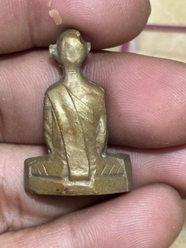 รูปหล่อหลวงพ่อเดิม วัดหนองโพธิ์ รูปที่ 2