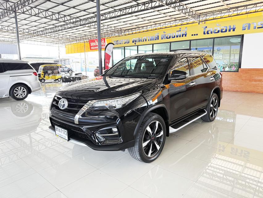 Toyota Fortuner 2.8 TRD Sportivo (ปี 2019) SUV AT - 2WD 1