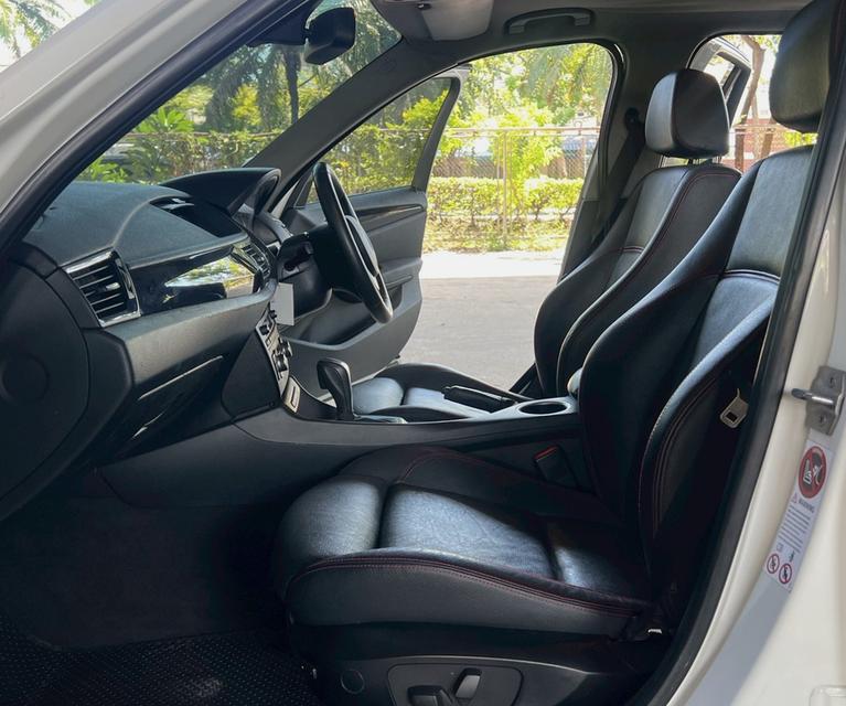 BMW X1 sDrive18i Sport E84 ปี 2014 6