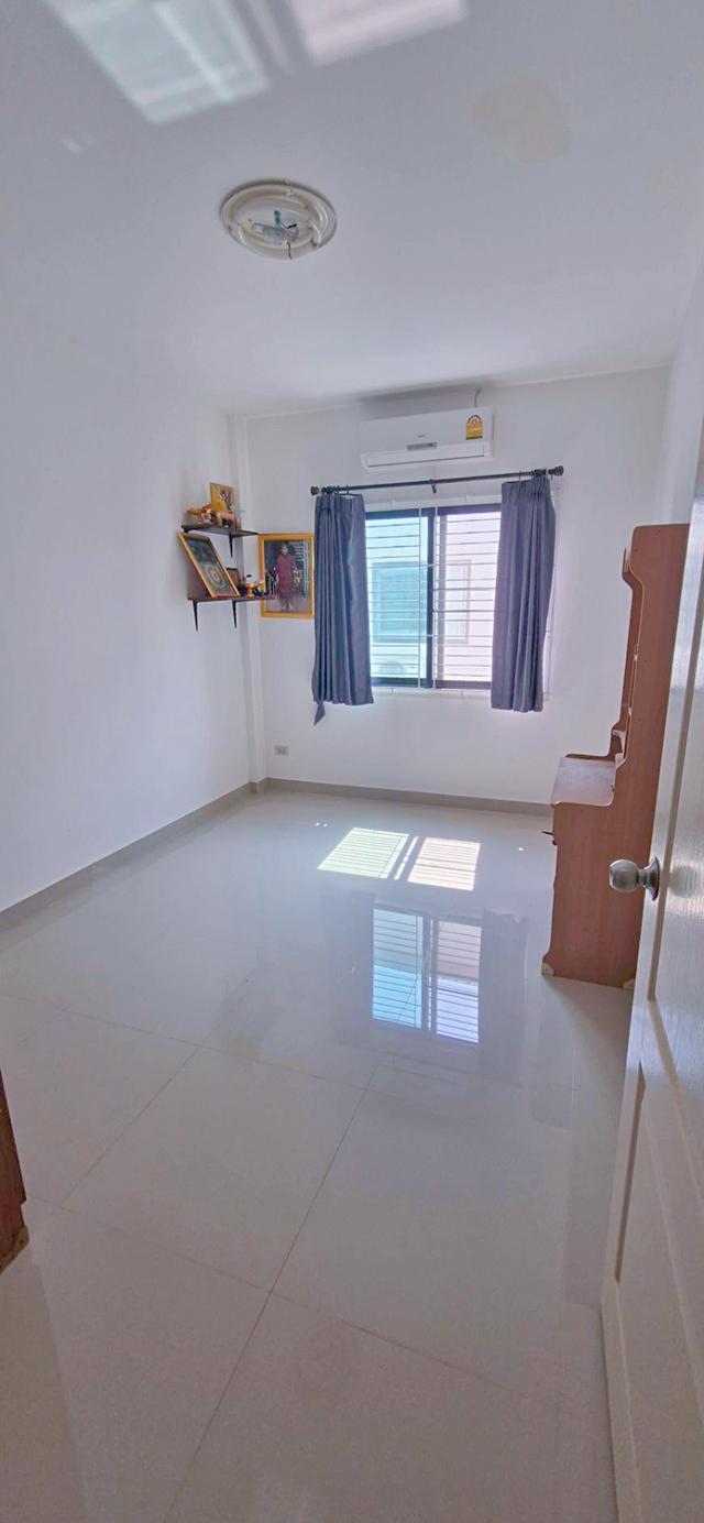 บ้านทาวน์เฮ้าส์ 2 ชั้น 3