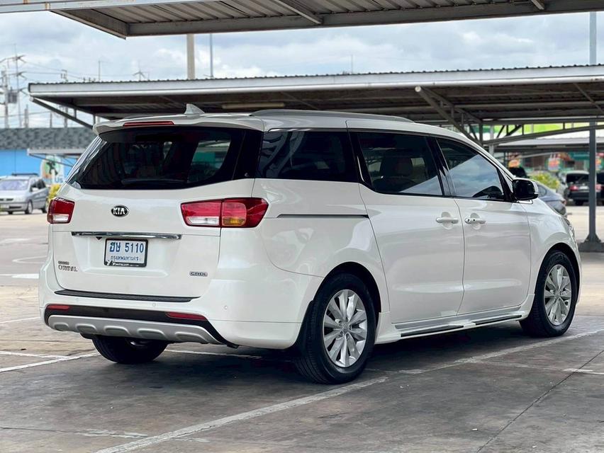 Kia Grand Canival 2.2EX (11ที่นั่ง) ปี 2015 จด 2017 สีขาว รูปย่อยที่ 4