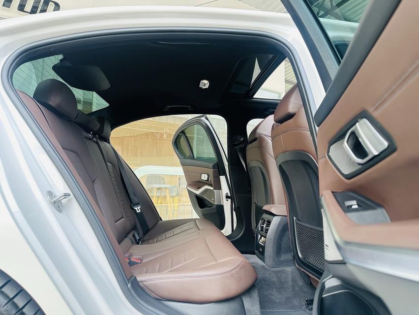รหัสรถ TBM2929 🎖️2023 BMW 330e M Sport Plug-in Hybrid โฉม G20🎖️ 10