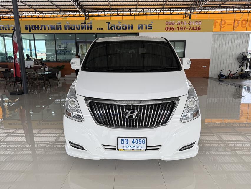 Hyundai H-1 2.5 Limited II (ปี 2017) Wagon AT 2