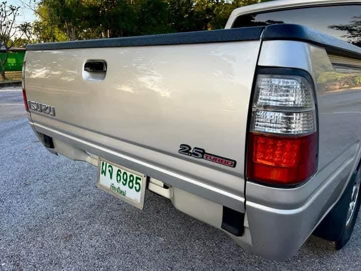 Isuzu Dragon Eyes สภาพดี 9