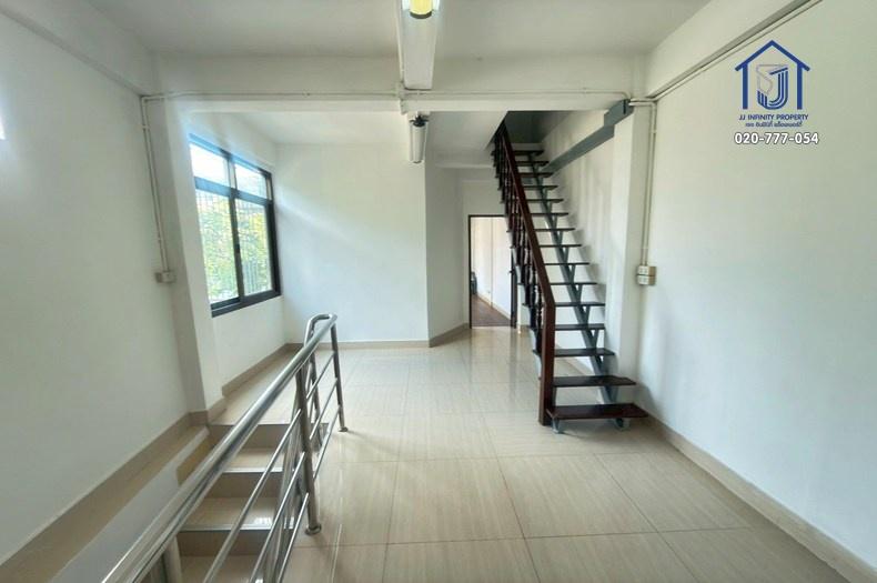 ขายอาคารพาณิชย์ 2.5 ชั้น หลังมุม ติดถนนเจริญนคร ใกล้BTS วงเวียนใหญ่ ทำเลค้าขาย 12