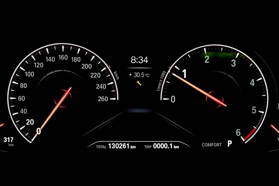 BMW 520d Sport 2.0 (G30) ปี 2017 วิ่ง 13x,xxx KM. 15