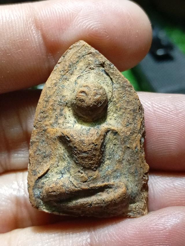 เปิด พระขุนแผนบ้านกร่าง พรายคู่ตัดเดียว พิมพ์เศียรกลมพอมีหน้าตา ชอบทักได้ครับ รูปที่ 5