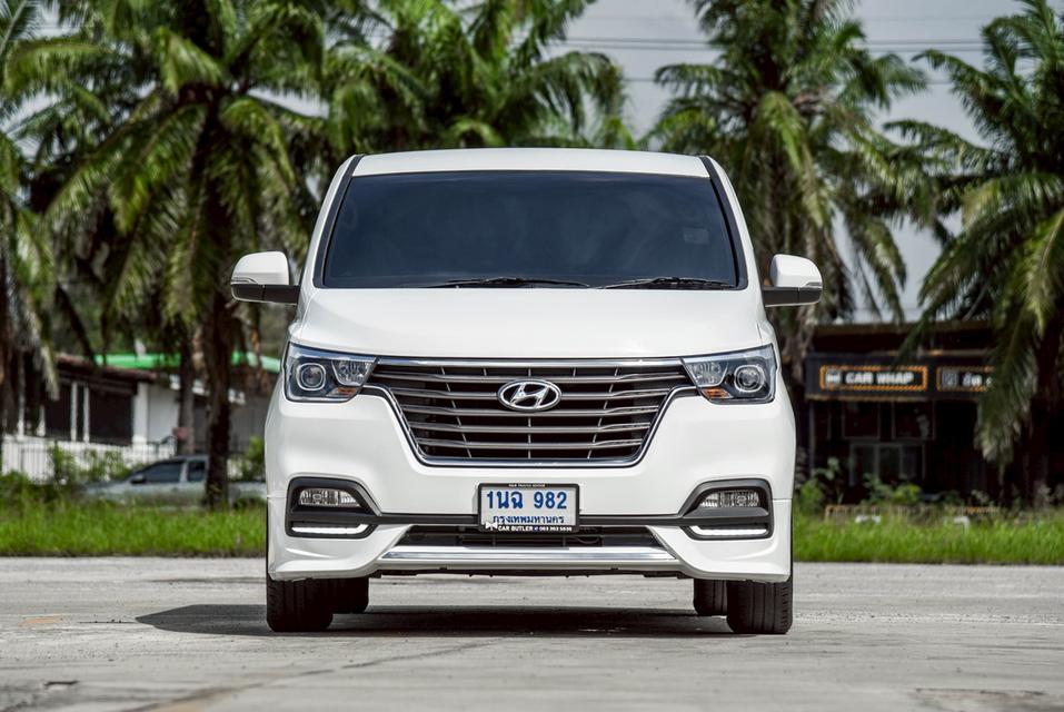 รหัสรถ CBL982 HYUNDAI H-1 2.5 Elite NS AT 2023