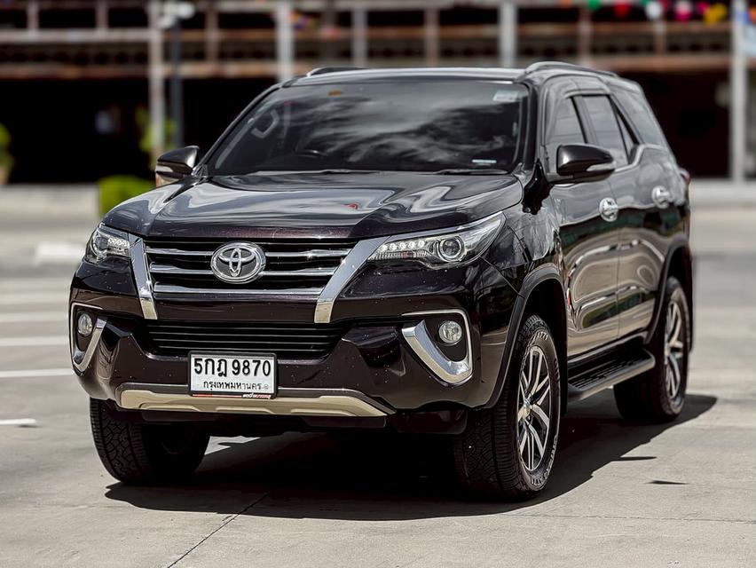 🚗 TOYOTA FORTUNER 2.8 V  ขับ4 เกียร์ออโต้ ปี 2016  ฟรีเงินดาวน์ รูปที่ 4