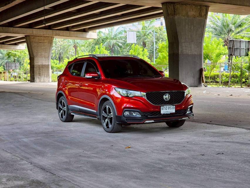 ขายรถ MG ZS 1.5X sunroof ปี 2020 สีแดง เกียร์ออโต้