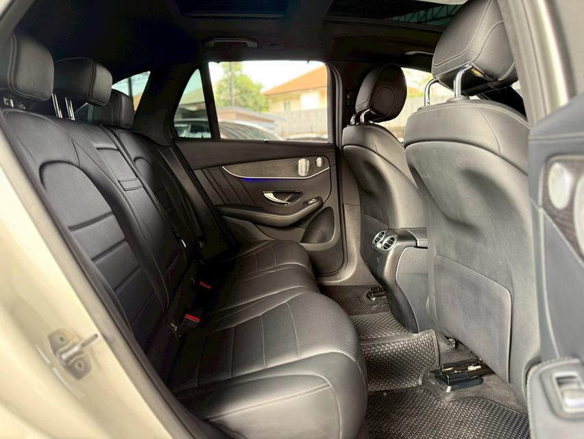 BENZ GLC 300e AMG DYNAMIC ปี 2020 8
