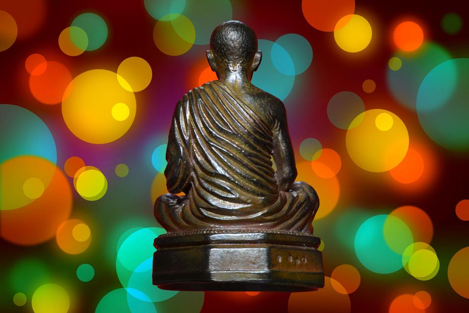 รูปหล่อลอยองค์หลวงพ่อคูณ ฉลองอายุวัฒนมงคล 90 ปี  (ก้นลายมือ) รูปที่ 4