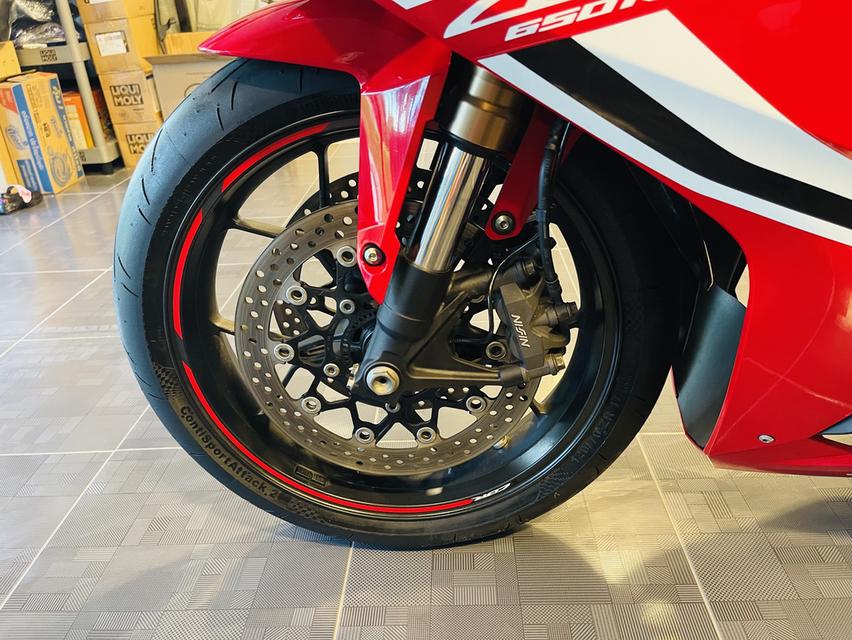 Cbr650r/2019 14