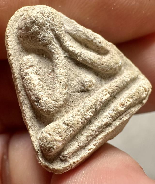 พระปิดตาหลังยันต์ หลวงพ่อเชื้อ (อาจารย์เชื้อ หนูเพชร) วัดสะพานสูง ปี 2505