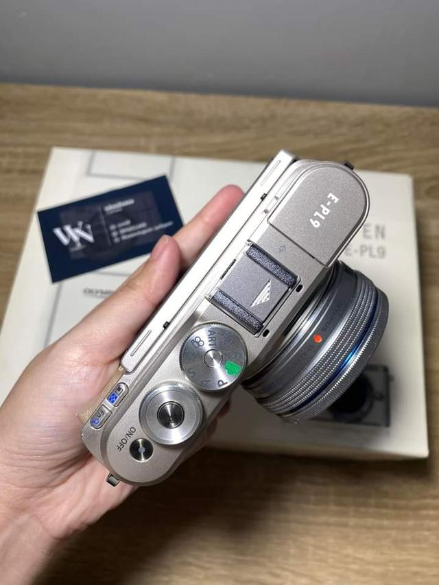 Olympus PEN E-PL9 2