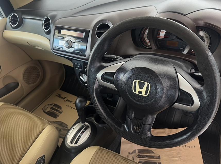 Honda Brio 1.2V เบนซิน เกียร์ออโต้  ปี2012 14