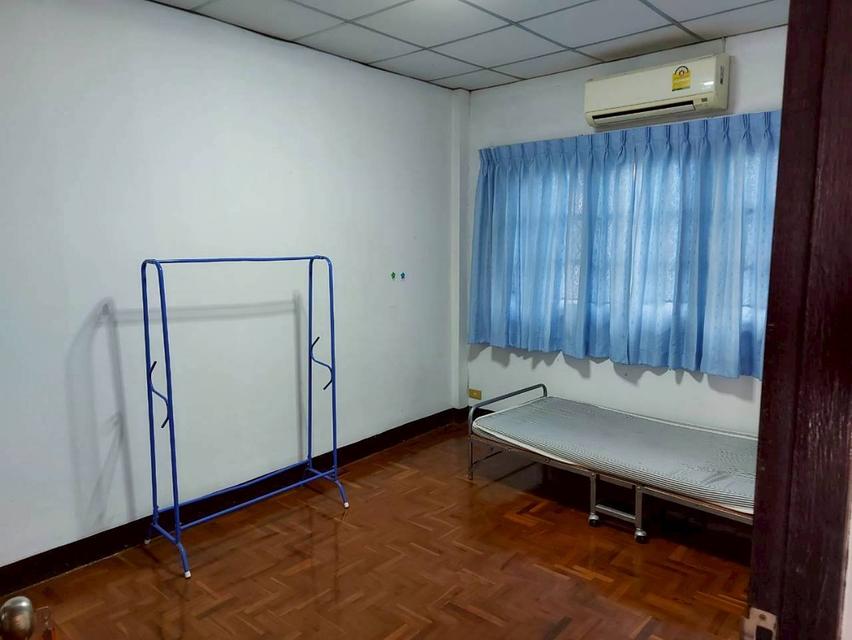 🏡 ทาวน์โฮมสองชั้นในทำเลเศรษฐกิจ ใกล้รพ.สวนดอก #เมืองเชียงใหม่ ราคาเพียง 10,000 บาท/เดือน ✨ 清迈两层联排别墅出租 2 卧室 2 卫生间 – 租金 10,000 泰铢/月 ✨ 5