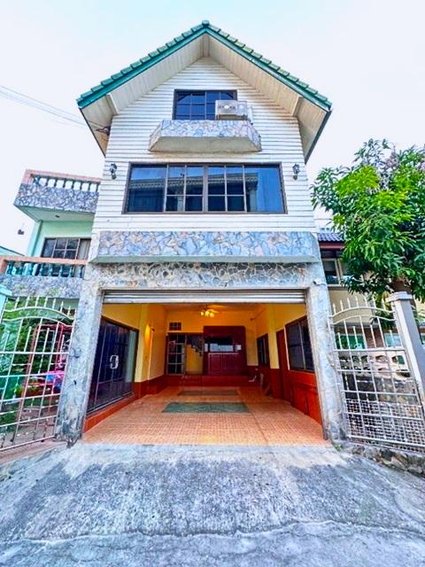 MRT สุทธิสาร 700 ม.บ้านให้เช่าสองชั้นครึ่ง ฟังก์ชัน 2 นอน 2 น้ำ พื้นที่ใช้สอย 25 ตร.ว.เหมาะพักอาศัย หรือโฮมออฟฟิศ 1