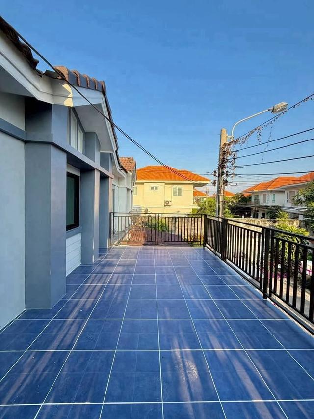 ☀️🌿 หน้าบ้านกว้าง มีโซนด้านหน้า พร้อมระเบียงรับลม! ทาวน์เฮาส์ 2 ชั้น หันหน้าทิศใต้ ราคา 2.09 ล้าน 🏡 📍  หมู่บ้านพฤกษา 69 18