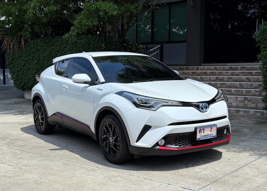 2019 TOYOTA CHR HV MID รถมือเดียว สภาพป้ายแดง เลขไมล์ 58,000 กม รถเข้าศูนย์ทุกระยะ ไม่เคยมีอุบัติเหตุครับ